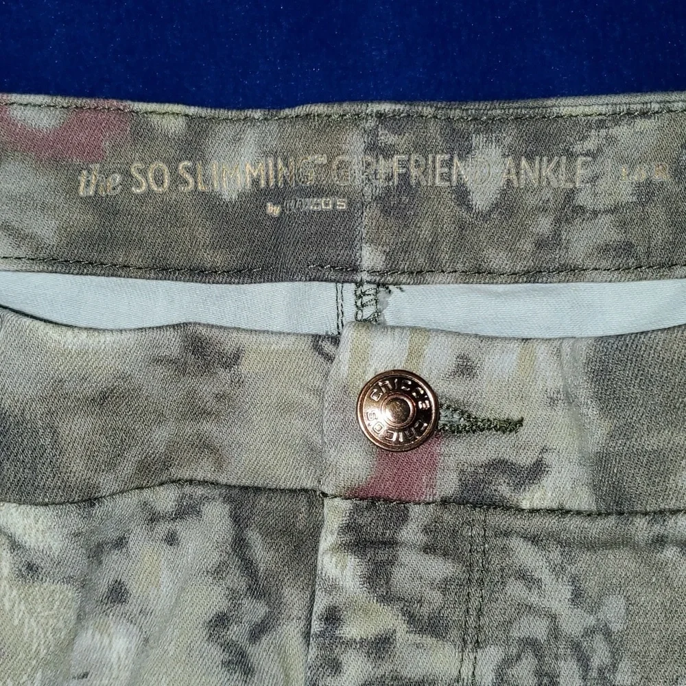 Chico's Camo Floral So Slimming Girlfriend Ankle Pants 1.5 or 10 - Picture 4 of 4